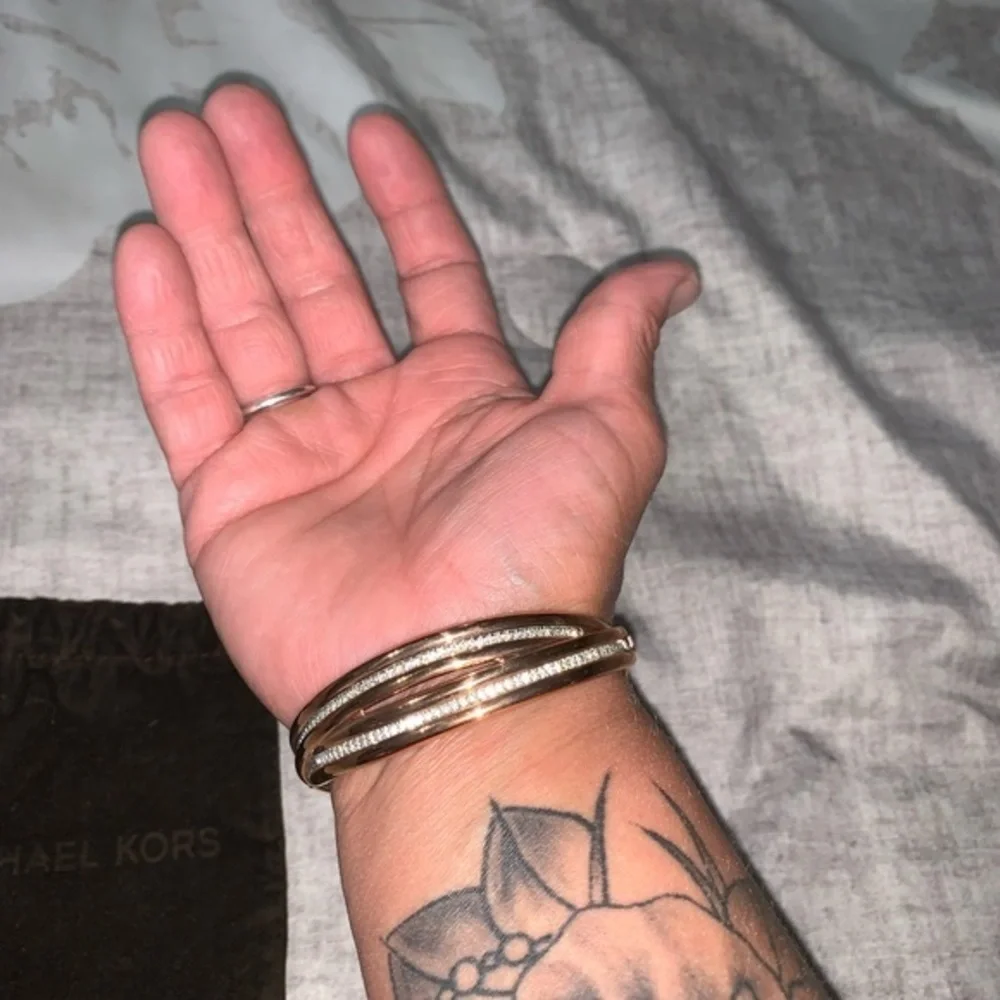 ‎Bracelet